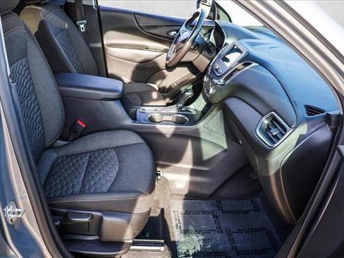 Used 2019 Chevrolet Equinox LT FWD image 25