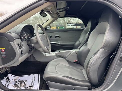 Used 2005 Chrysler Crossfire Limited image 15