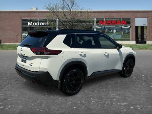 Certified 2023 Nissan Rogue SV w/ SV Premium B Package FWD image 7