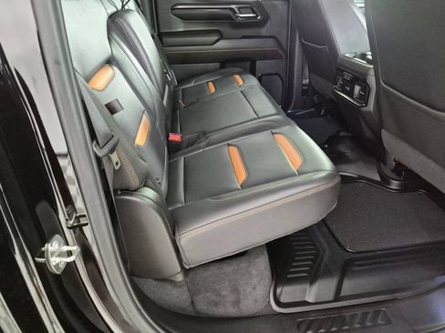 Used 2024 GMC Sierra 1500 AT4 w/ Technology Package AWD/4WD image 28