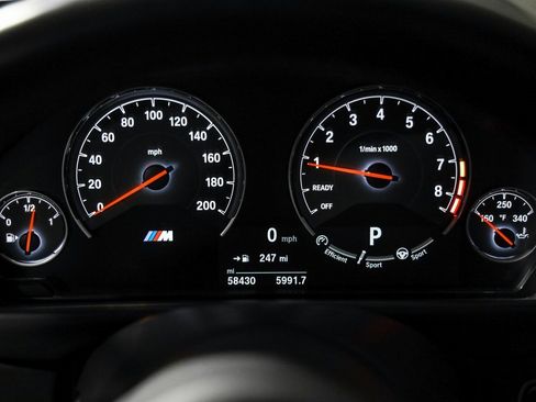 Used 2019 BMW M4 Coupe w/ Competition Package image 44