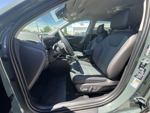 New 2026 Kia Niro Wind FWD image 11