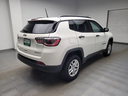 Used 2018 Jeep Compass Sport AWD/4WD image 9