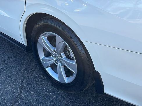 Used 2019 Honda Odyssey EX-L image 9