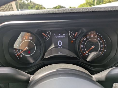 New 2025 Jeep Gladiator Sport image 23