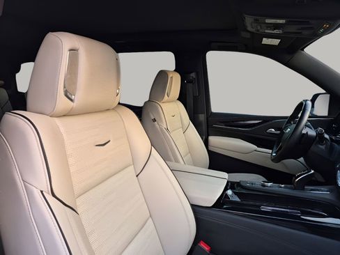 Used 2023 Cadillac Escalade Sport w/ Touring Package image 15