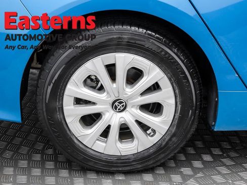 Used 2021 Toyota Prius Prime XLE w/ Carpet Mat Package (TMS) image 27