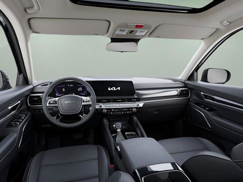 New 2025 Kia Telluride S image 14