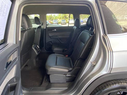 Certified 2023 Volkswagen Atlas SE w/ Black Wheel Package AWD/4WD image 40