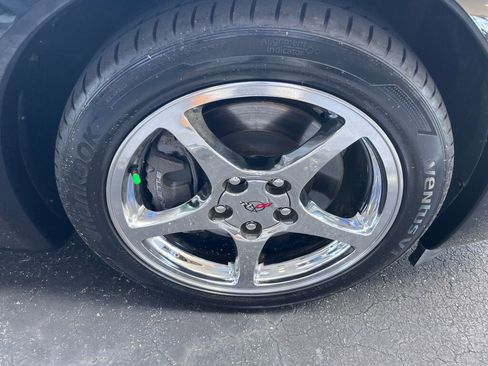 Used 1998 Chevrolet Corvette Coupe w/ Memory Pkg image 26