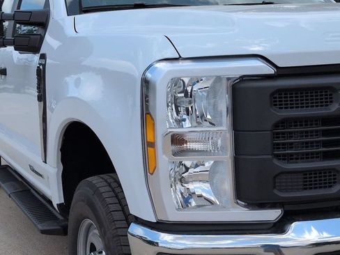 New 2026 Ford F350 XL w/ XL Chrome Package AWD/4WD image 9
