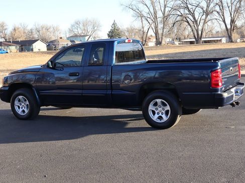 Used 2007 Dodge Dakota SLT image 8