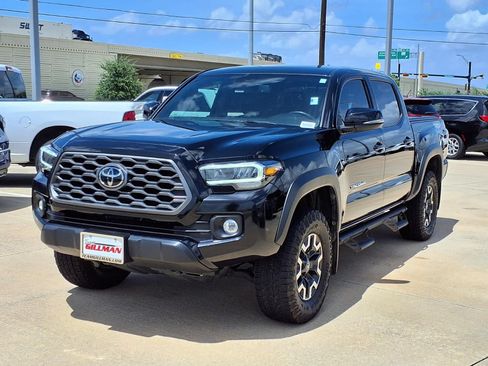 Used 2021 Toyota Tacoma TRD Off-Road w/ Technology Package AWD/4WD image 4