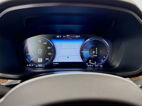 Used 2022 Volvo S60 T8 R-Design Expression w/ Premium Package image 16