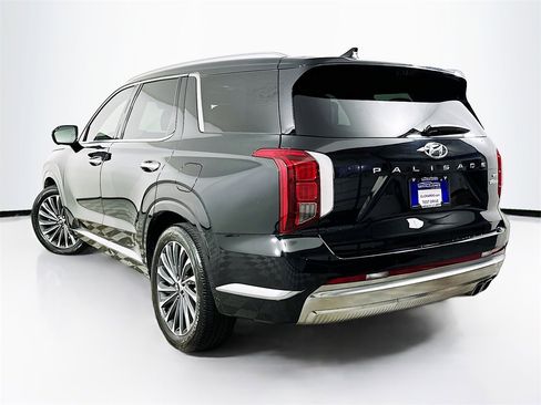 Used 2024 Hyundai Palisade Calligraphy image 6