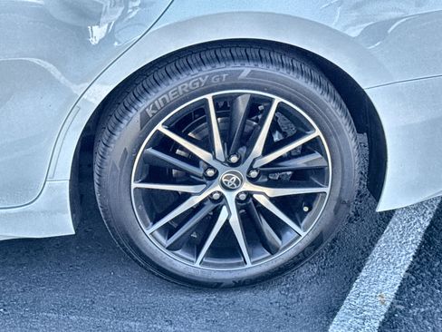 Used 2023 Toyota Camry SE image 32