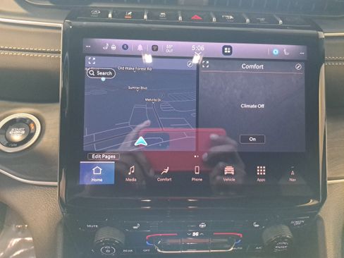 New 2025 Jeep Grand Cherokee L Limited RWD image 22