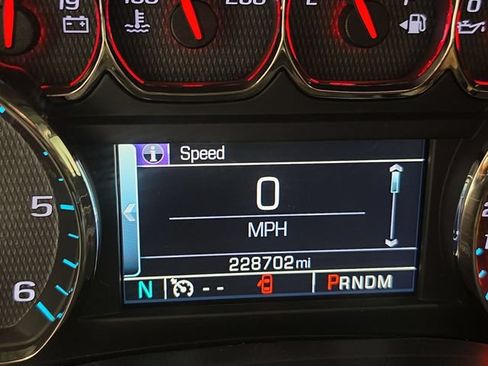 Used 2016 Chevrolet Silverado 1500 LT w/ All Star Edition AWD/4WD image 6