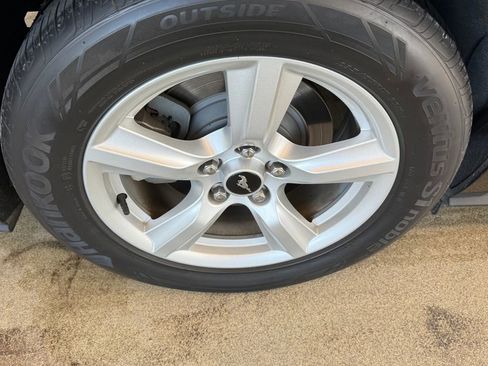 Used 2018 Ford Mustang Coupe image 7