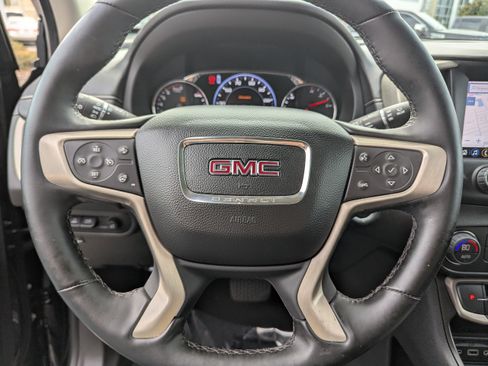 Used 2023 GMC Terrain Denali w/ Denali Premium Package image 35