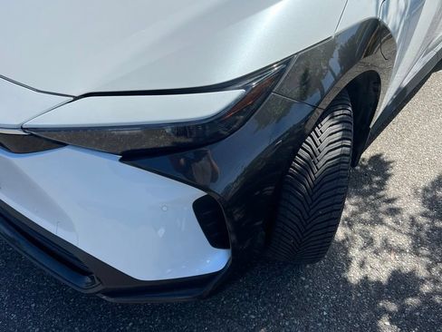 Certified 2025 Toyota bZ4X AWD image 3