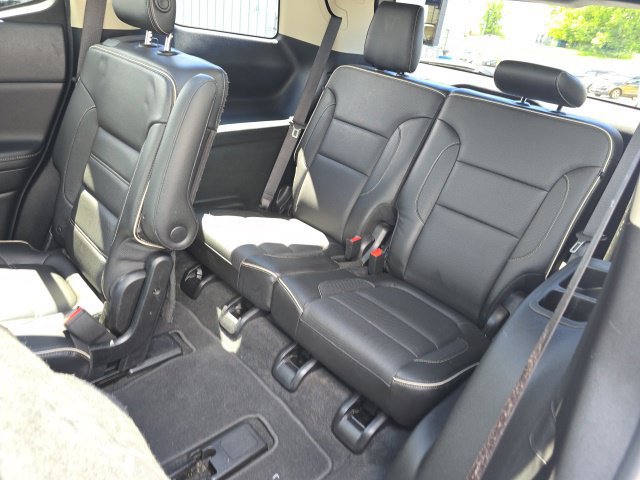 Used 2018 GMC Acadia Denali w/ Technology Package AWD/4WD image 26