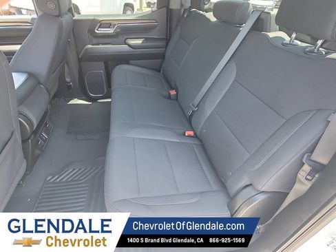 Certified 2025 Chevrolet Silverado 1500 LT RWD image 21
