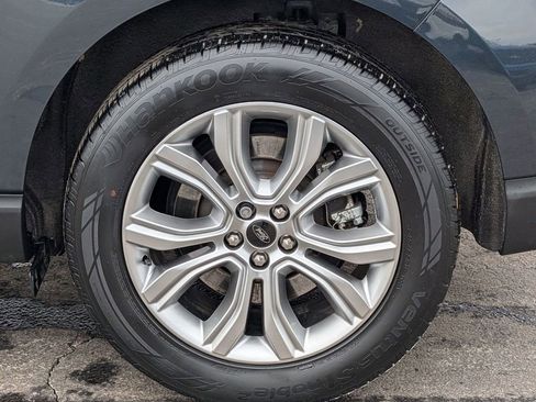 Used 2023 Ford Edge Titanium image 7