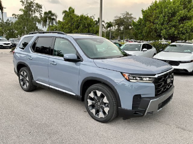 New 2026 Honda Pilot Touring image 1