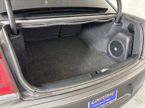 Used 2023 Chrysler 300 S image 37