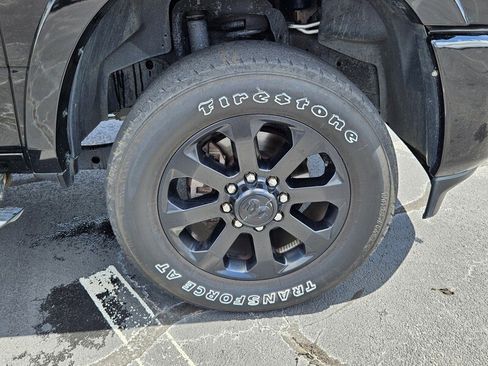 Used 2024 RAM 3500 Laramie w/ Night Edition image 15
