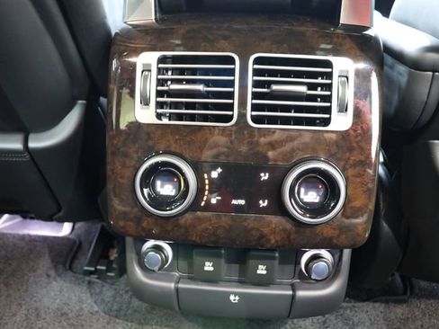 Used 2018 Land Rover Range Rover Supercharged image 30