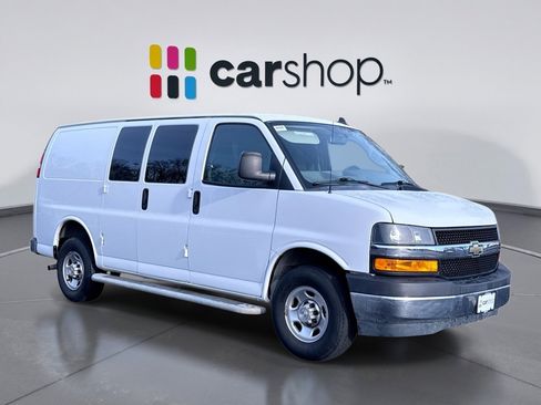 Used 2022 Chevrolet Express 2500 w/ Driver Convenience Package image 7
