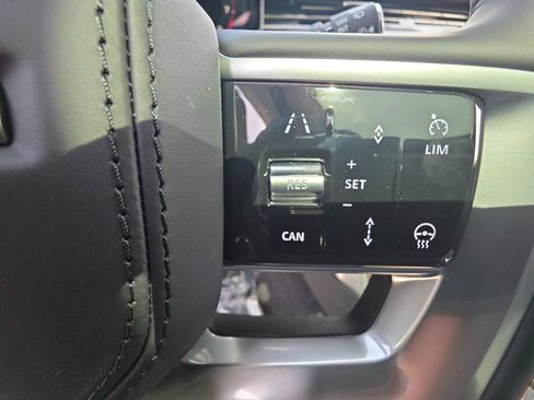 New 2026 Land Rover Range Rover Long Wheelbase SE AWD/4WD image 19