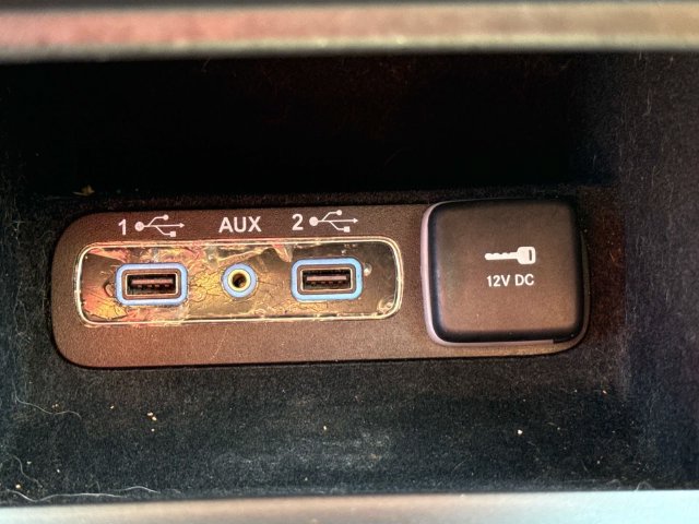 Used 2019 Jeep Grand Cherokee Laredo AWD/4WD image 22