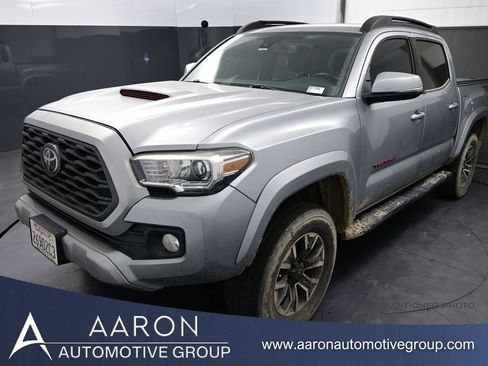 Used 2021 Toyota Tacoma TRD Sport w/ Technology Package image 1