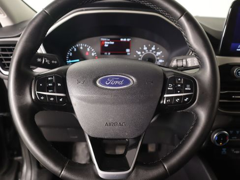 Used 2022 Ford Escape SE w/ Convenience Package image 3