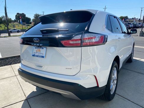 Used 2024 Ford Edge SEL image 7