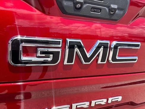 Used 2022 GMC Sierra 1500 Elevation w/ Preferred Package RWD image 29