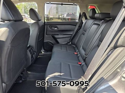 Used 2025 Nissan Rogue SV w/ SV Premium Package FWD image 13
