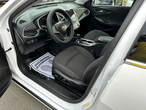 Used 2020 Chevrolet Malibu LT image 7