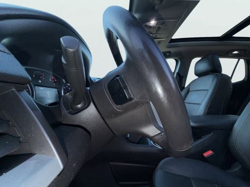 Used 2018 GMC Terrain SLT w/ Preferred Package image 33