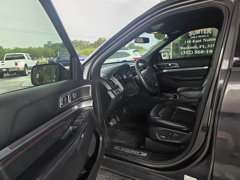 Used 2017 Ford Explorer Sport w/ Equipment Group 401A AWD/4WD image 17