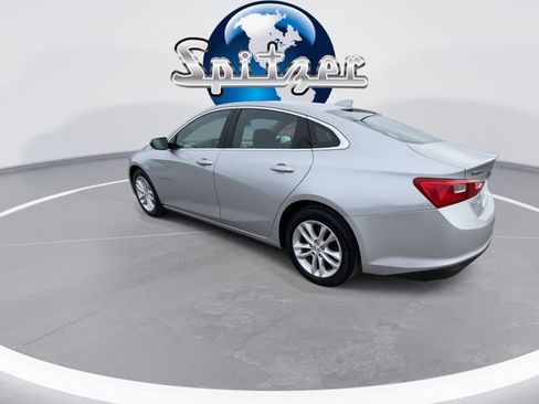 Used 2017 Chevrolet Malibu LT w/ Driver Confidence Package image 7