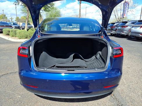 Used 2018 Tesla Model 3 image 10