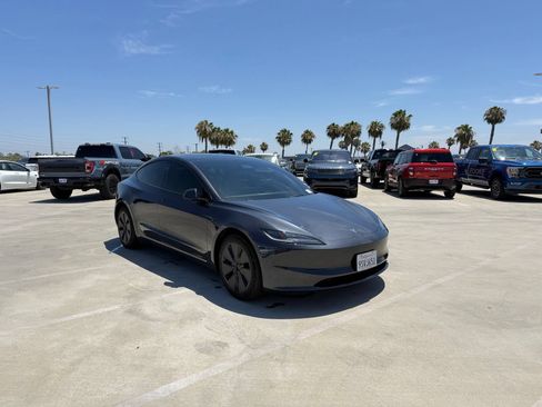 Used 2025 Tesla Model 3 Long Range RWD image 4