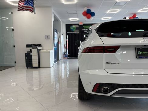 Used 2020 Jaguar E-PACE R-Dynamic HSE AWD/4WD image 13