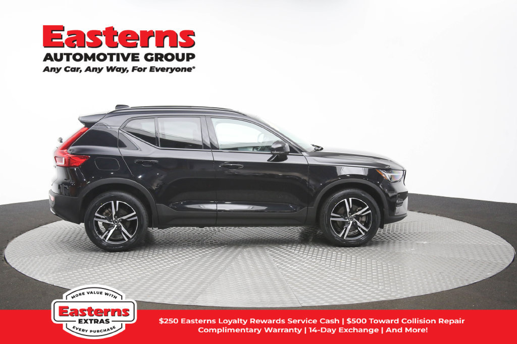 Used 2024 Volvo XC40 B5 Core AWD/4WD image 46