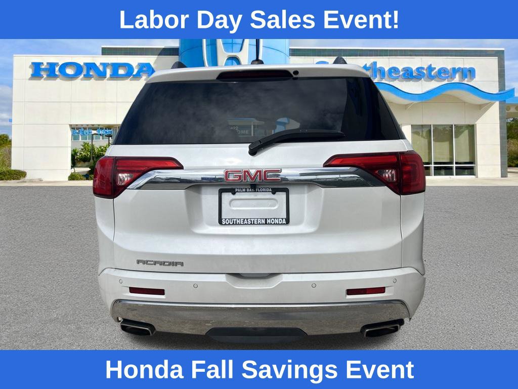 Used 2018 GMC Acadia Denali w/ Technology Package FWD image 8
