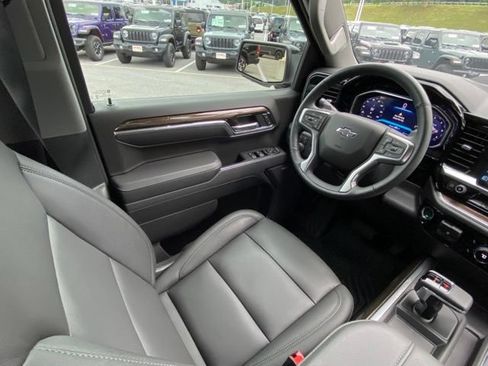 Used 2026 Chevrolet Silverado 1500 LT Trail Boss w/ LT Trail Boss Premium Package AWD/4WD image 22